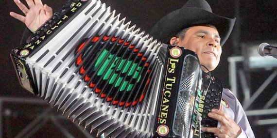 Tucanes, Larry, Gerardo y Voz de Mando se la rifan pa' 'La Raza'