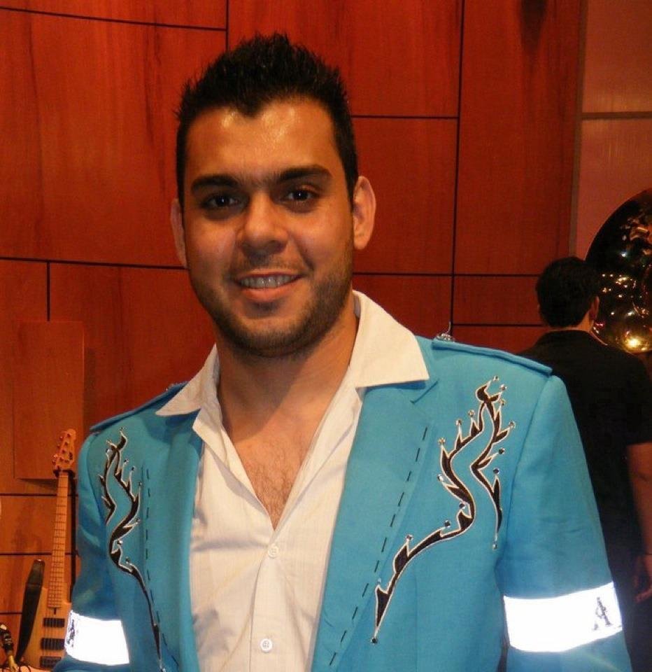 303293_245876645474030_100001550901146_716481_1275071062_n